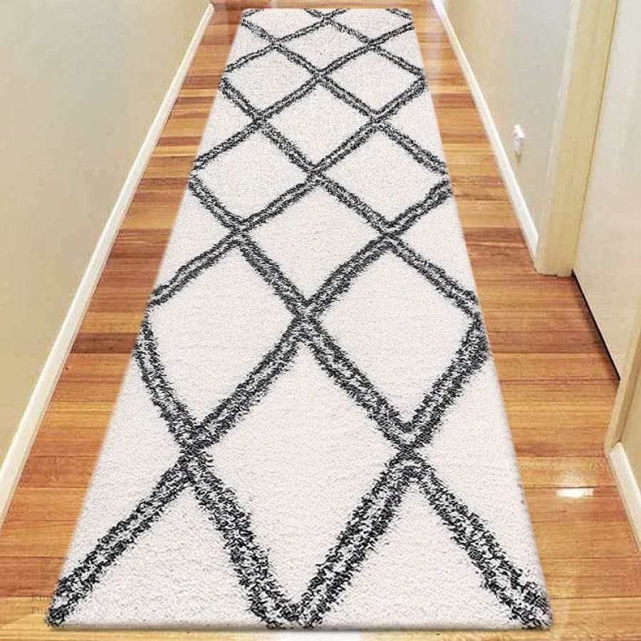 Sorento Shaggy 329 Cream Hallway Runner